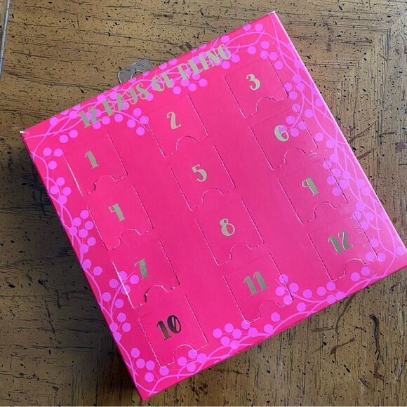 Earrings 12 Days of Bling Gold Studs Hoops Gift Set Casual Neutral Holiday - Picture 6 of 6